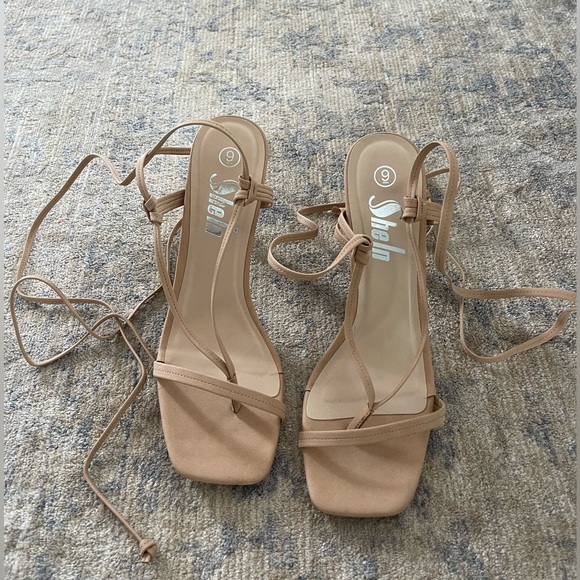 Shein nude colored tie heels - Picture 2 of 3